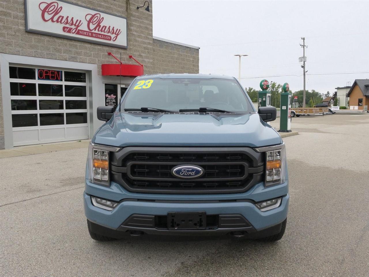 Ford F-150 Lariat 4WD SuperCrew 5.5' Box 2023