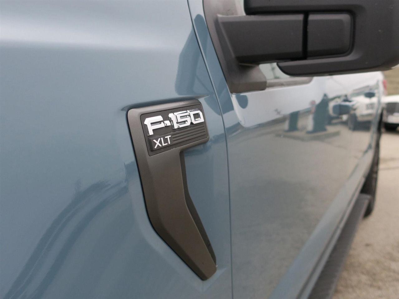 Ford F-150 Lariat 4WD SuperCrew 5.5' Box 2023