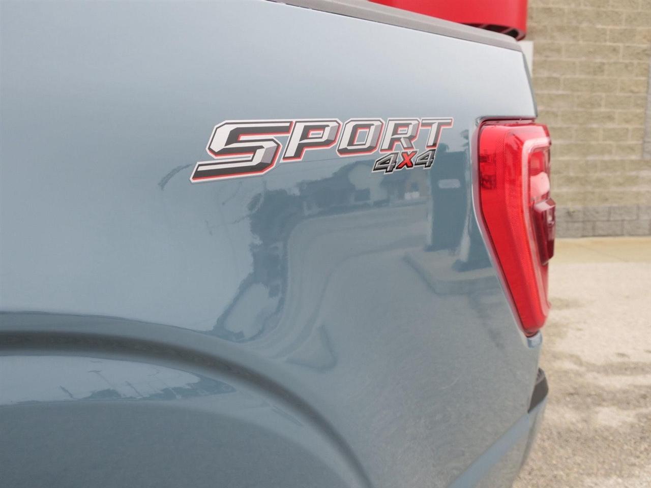 Ford F-150 Lariat 4WD SuperCrew 5.5' Box 2023