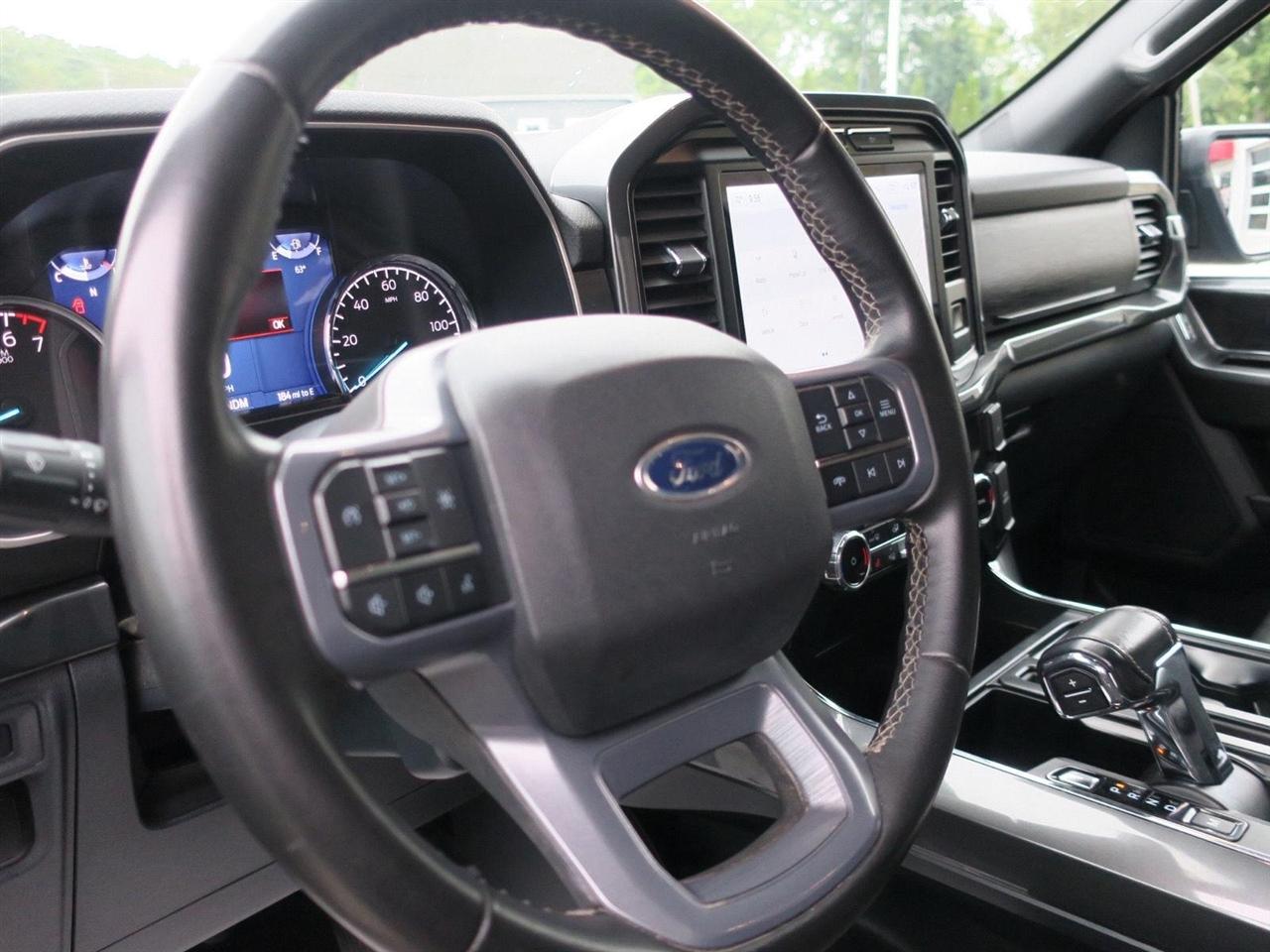 Ford F-150 Lariat 4WD SuperCrew 5.5' Box 2023