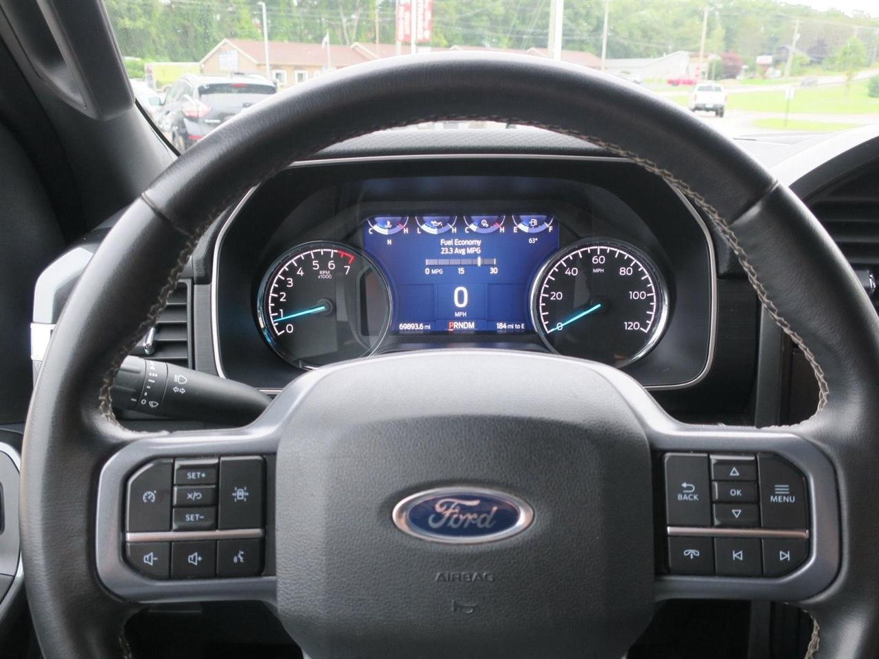 Ford F-150 Lariat 4WD SuperCrew 5.5' Box 2023