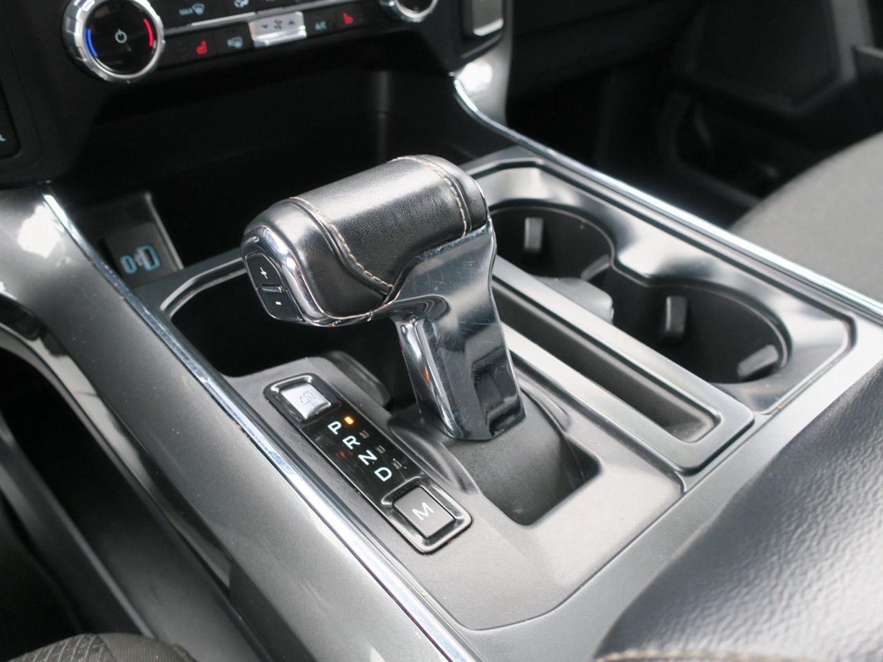 Ford F-150 Lariat 4WD SuperCrew 5.5' Box 2023