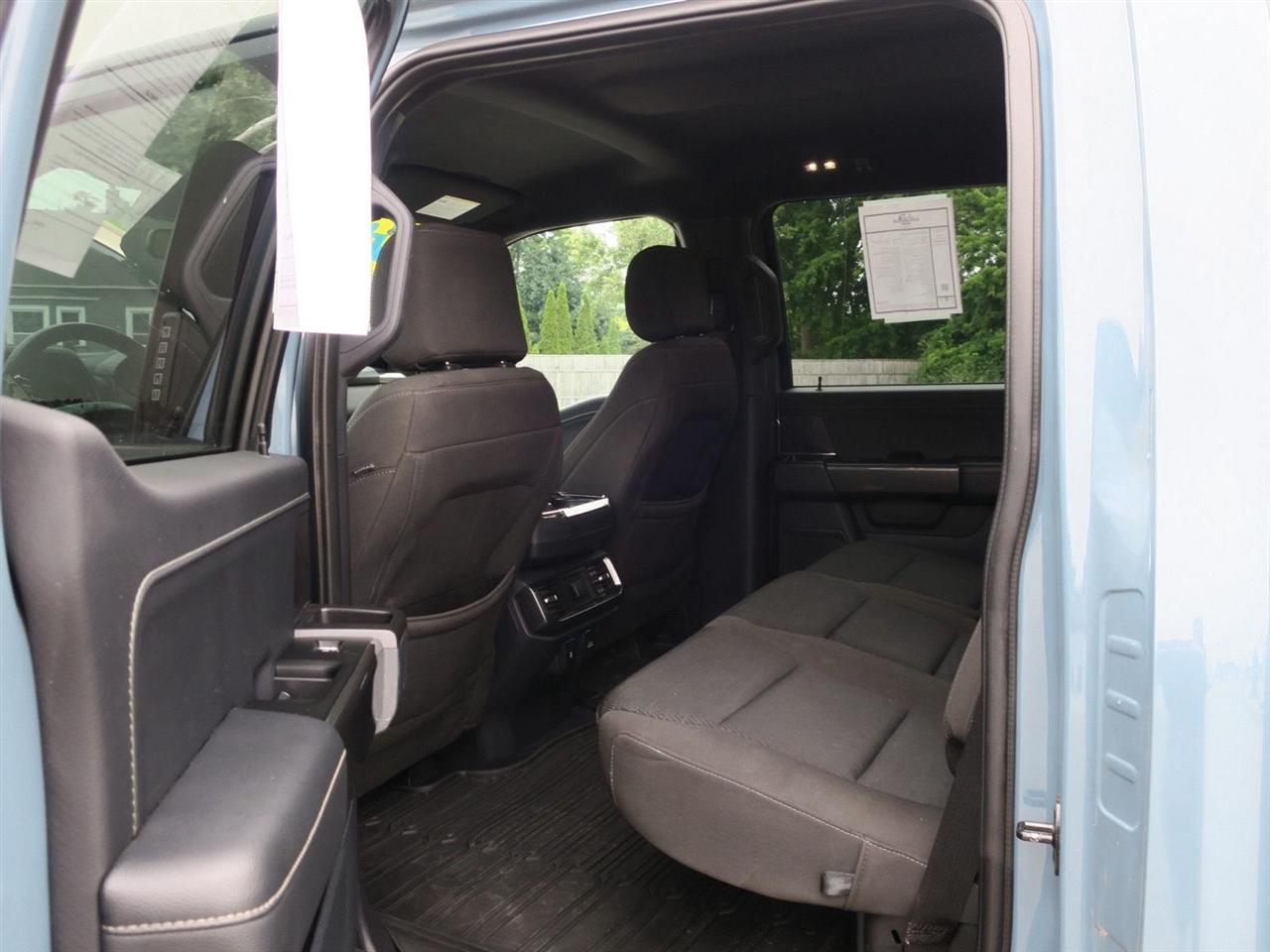 Ford F-150 Lariat 4WD SuperCrew 5.5' Box 2023