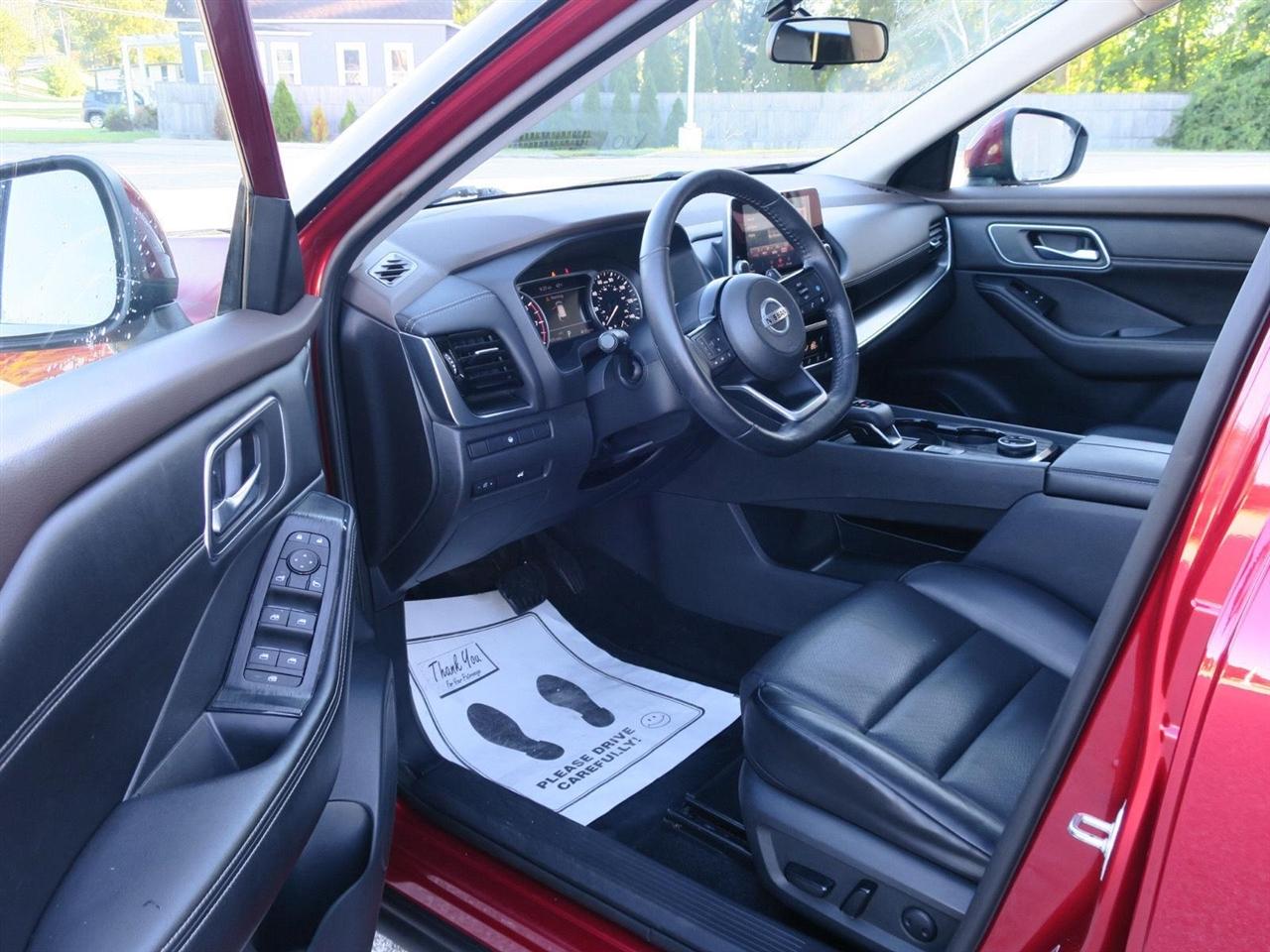 Nissan Rogue photo 13