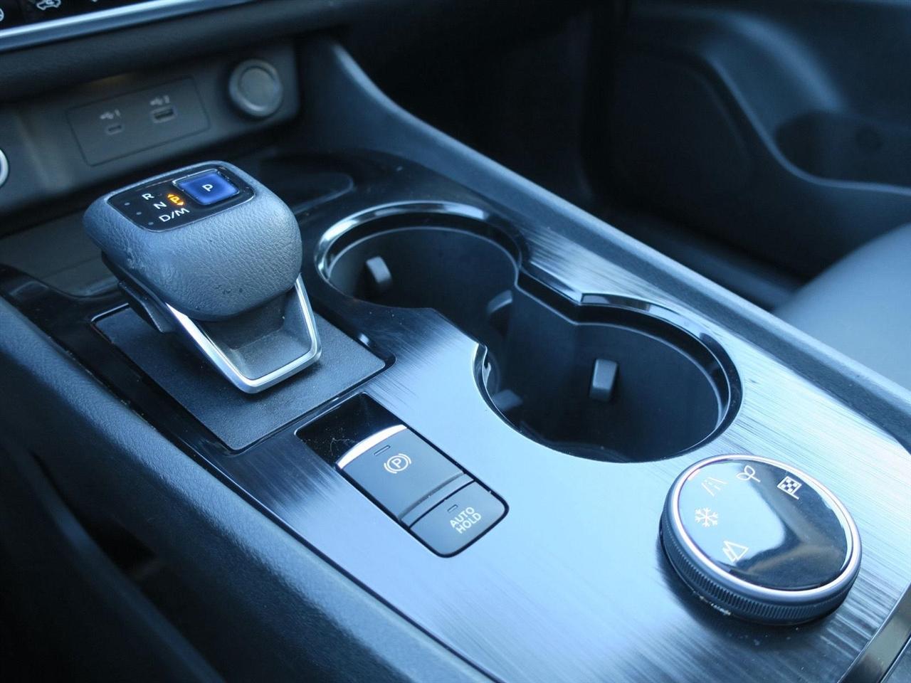 Nissan Rogue photo 18