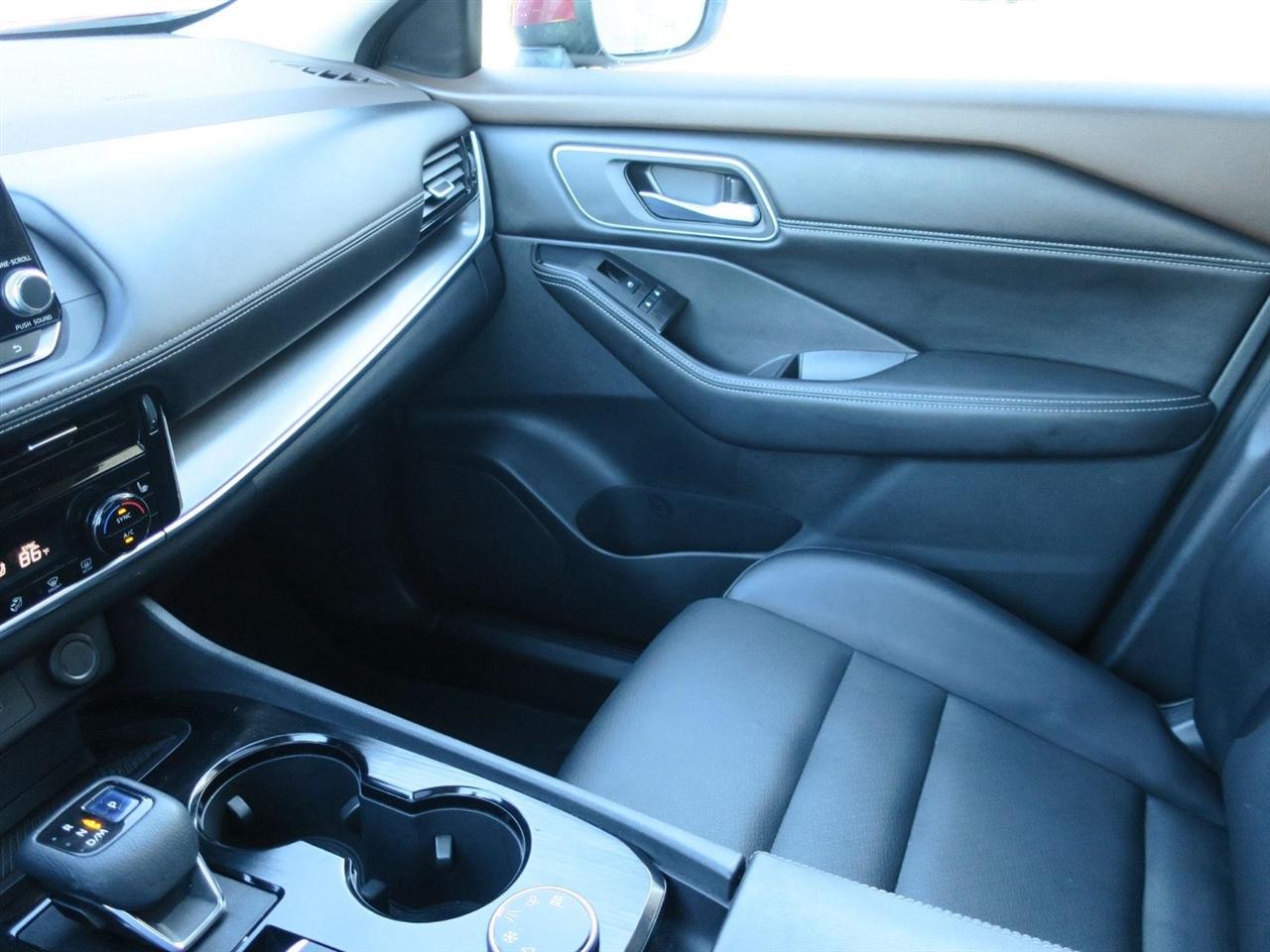 Nissan Rogue photo 20