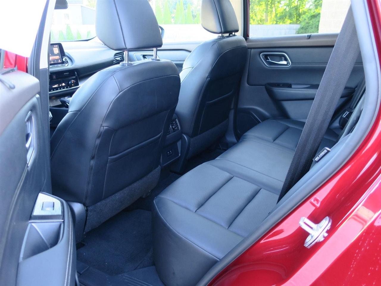 Nissan Rogue photo 22