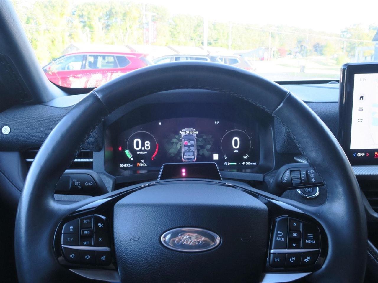 Ford Explorer photo 17