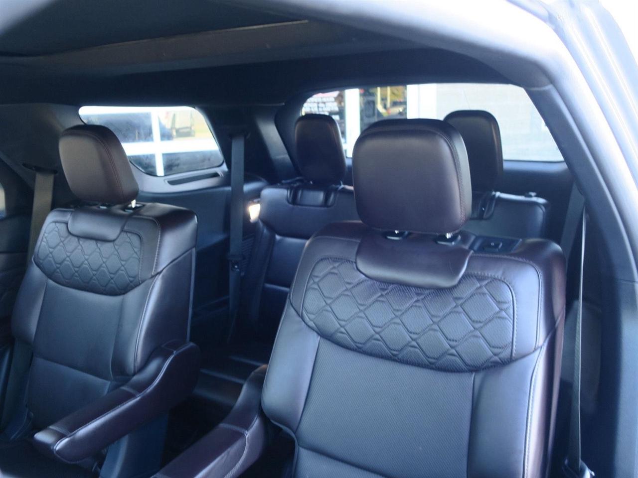 Ford Explorer photo 27