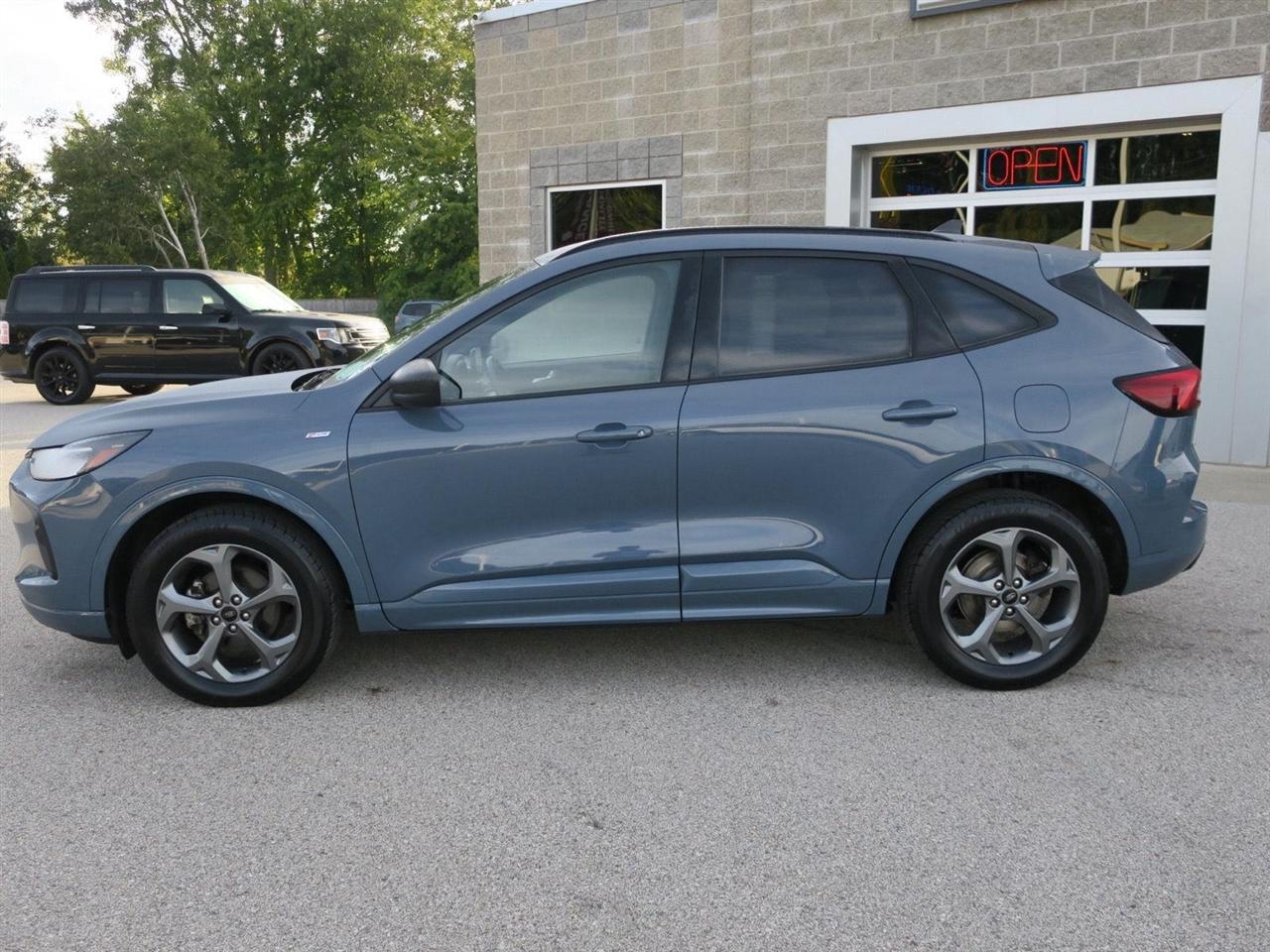 Ford Escape photo 4