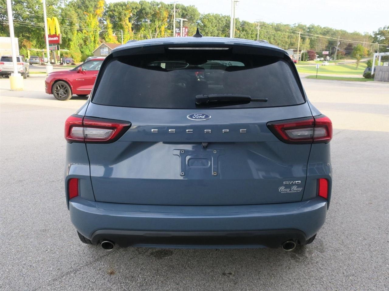 Ford Escape photo 6