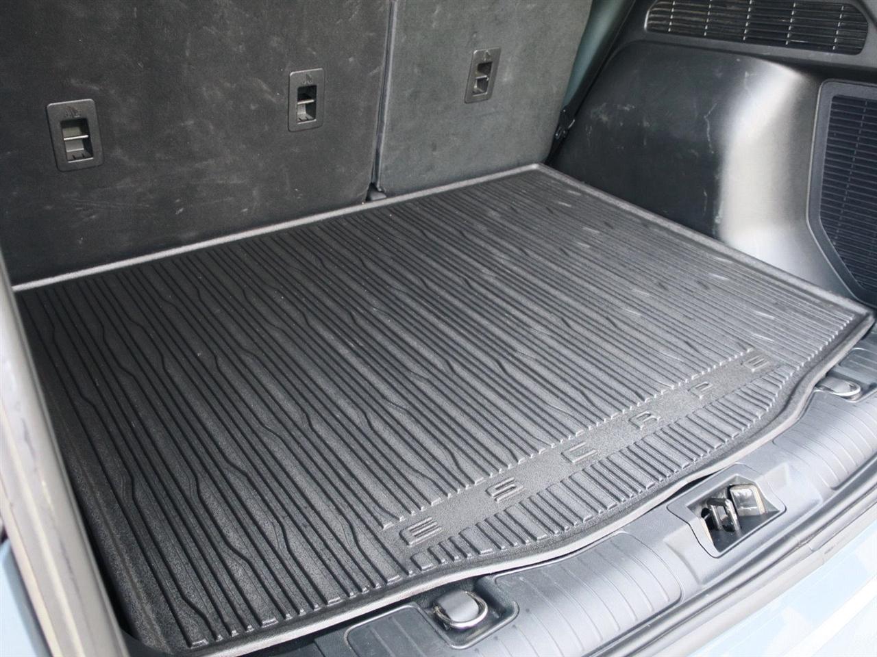 Ford Escape photo 8