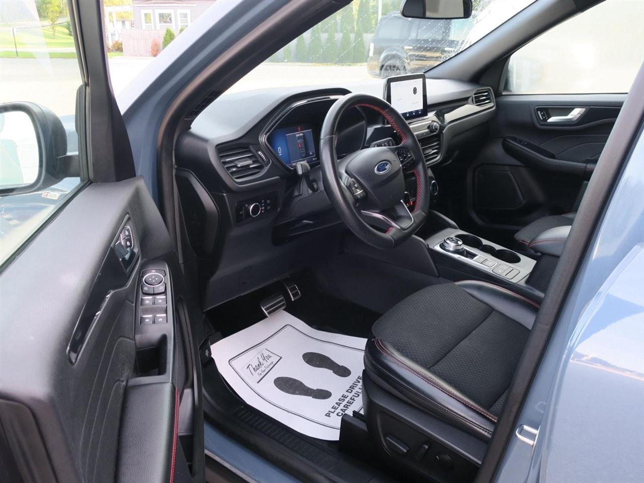 Ford Escape photo 14