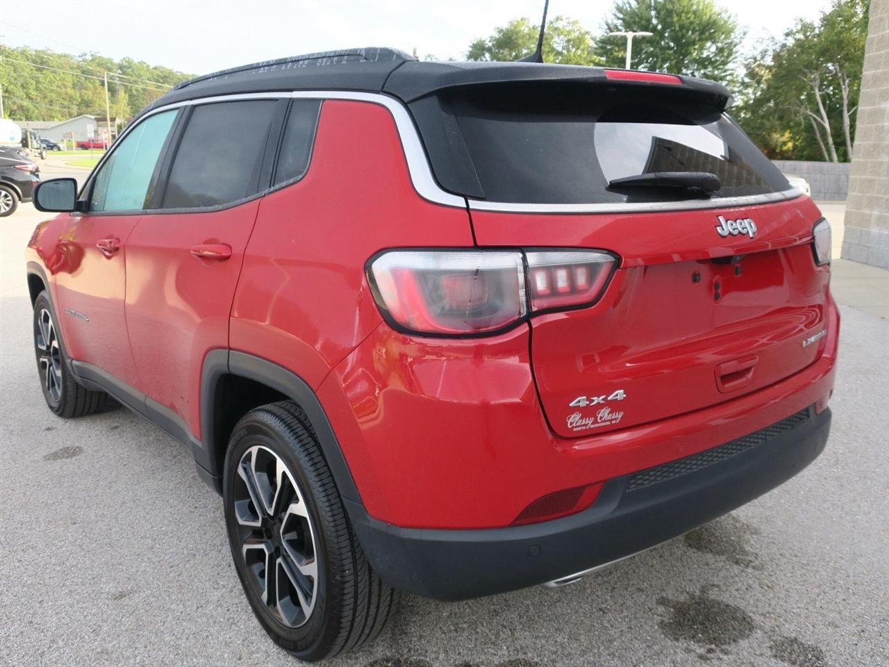 Jeep Compass photo 7