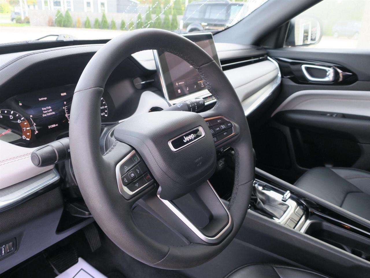 Jeep Compass photo 15