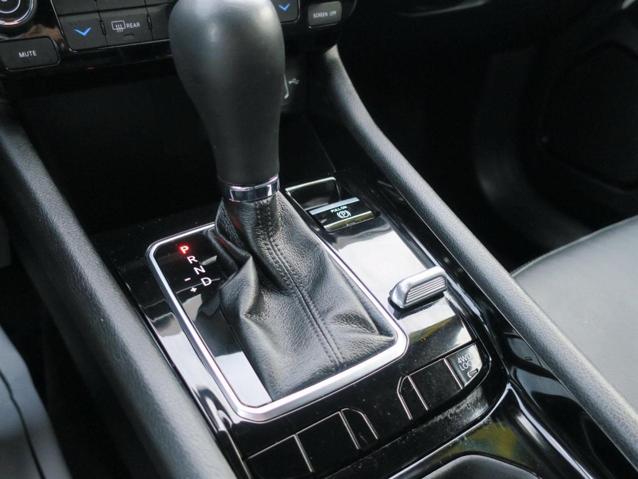 Jeep Compass photo 18