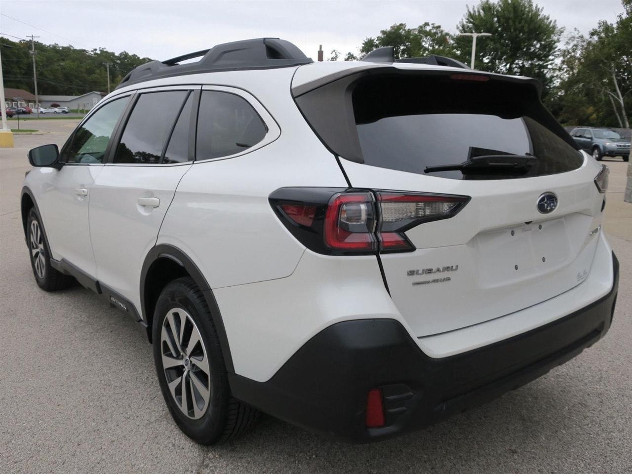 Subaru Outback Premium CVT 2022