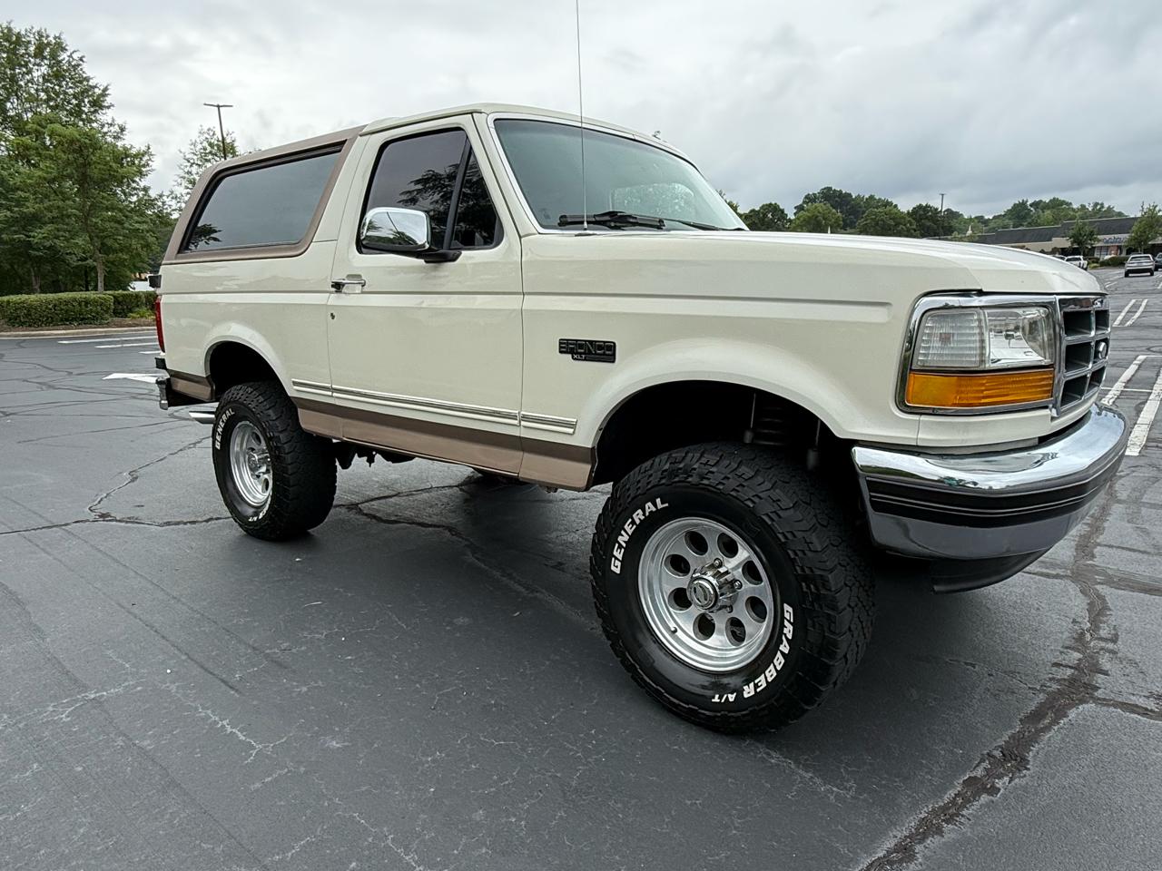 Ford Bronco 2dr Eddie Bauer 1993