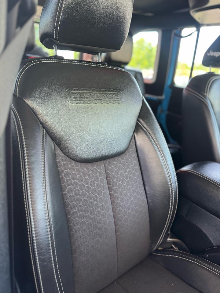 Jeep Wrangler Unlimited 4WD 4dr Sport 2017