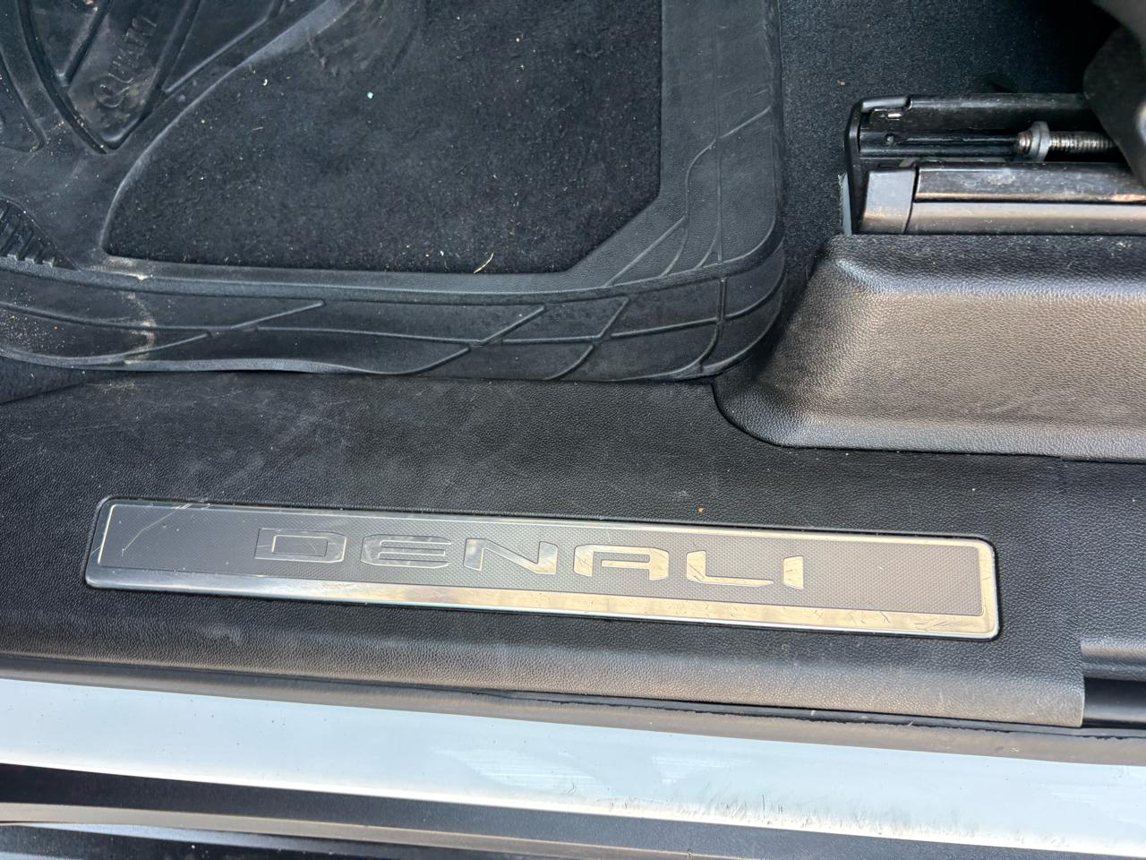 GMC Yukon 4WD 4dr Denali 2023