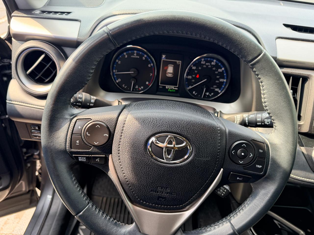 Toyota RAV4 FWD 4dr Limited (Natl) 2016
