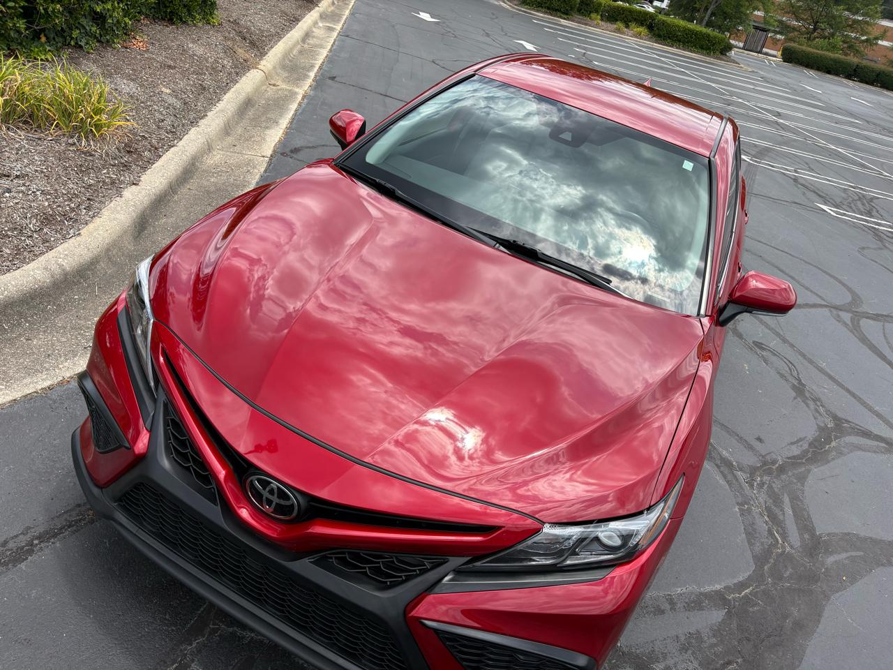 Toyota Camry SE 2023