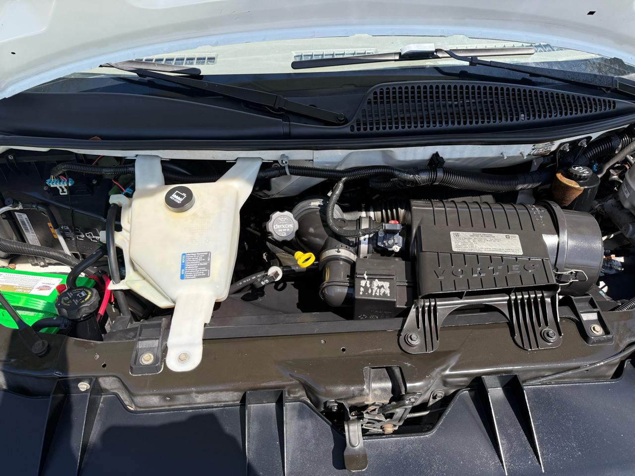 Chevrolet Express Commercial Cutaway 3500 Van 139" 2016