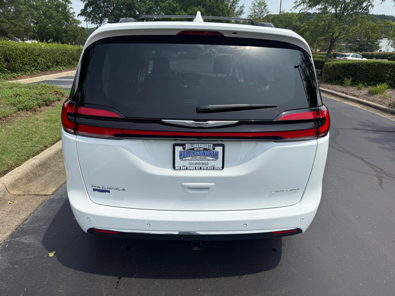 Chrysler Pacifica Limited FWD 2022