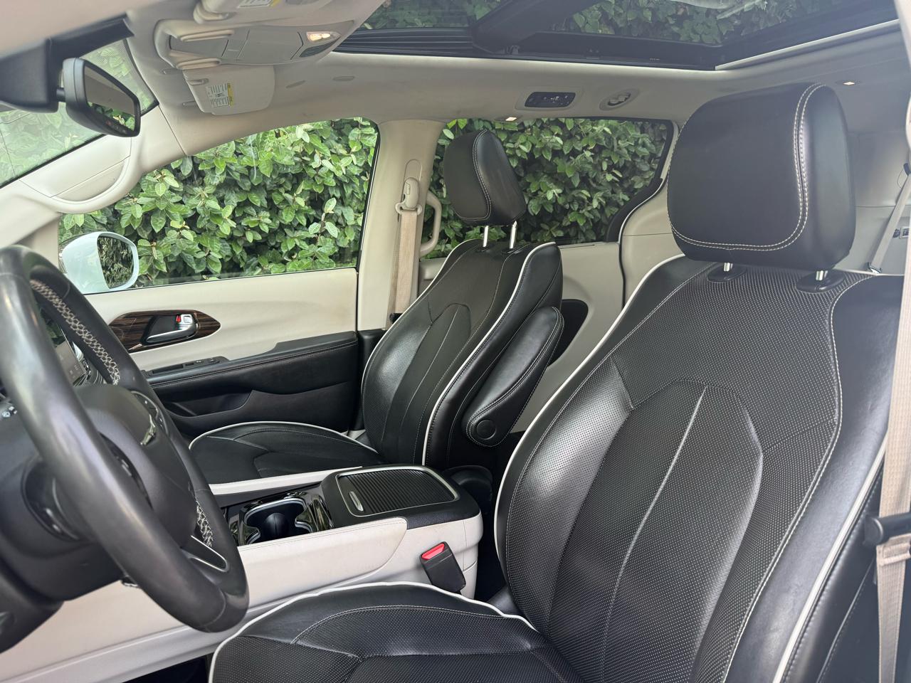 Chrysler Pacifica Limited FWD 2022