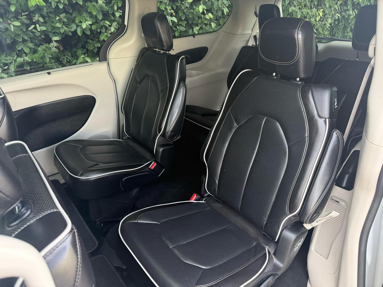 Chrysler Pacifica Limited FWD 2022