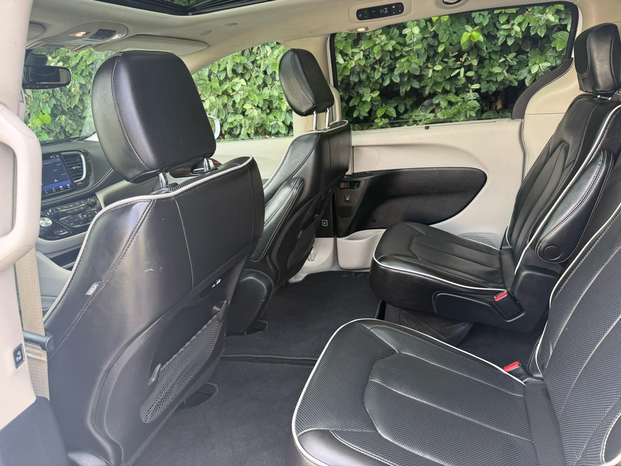 Chrysler Pacifica Limited FWD 2022