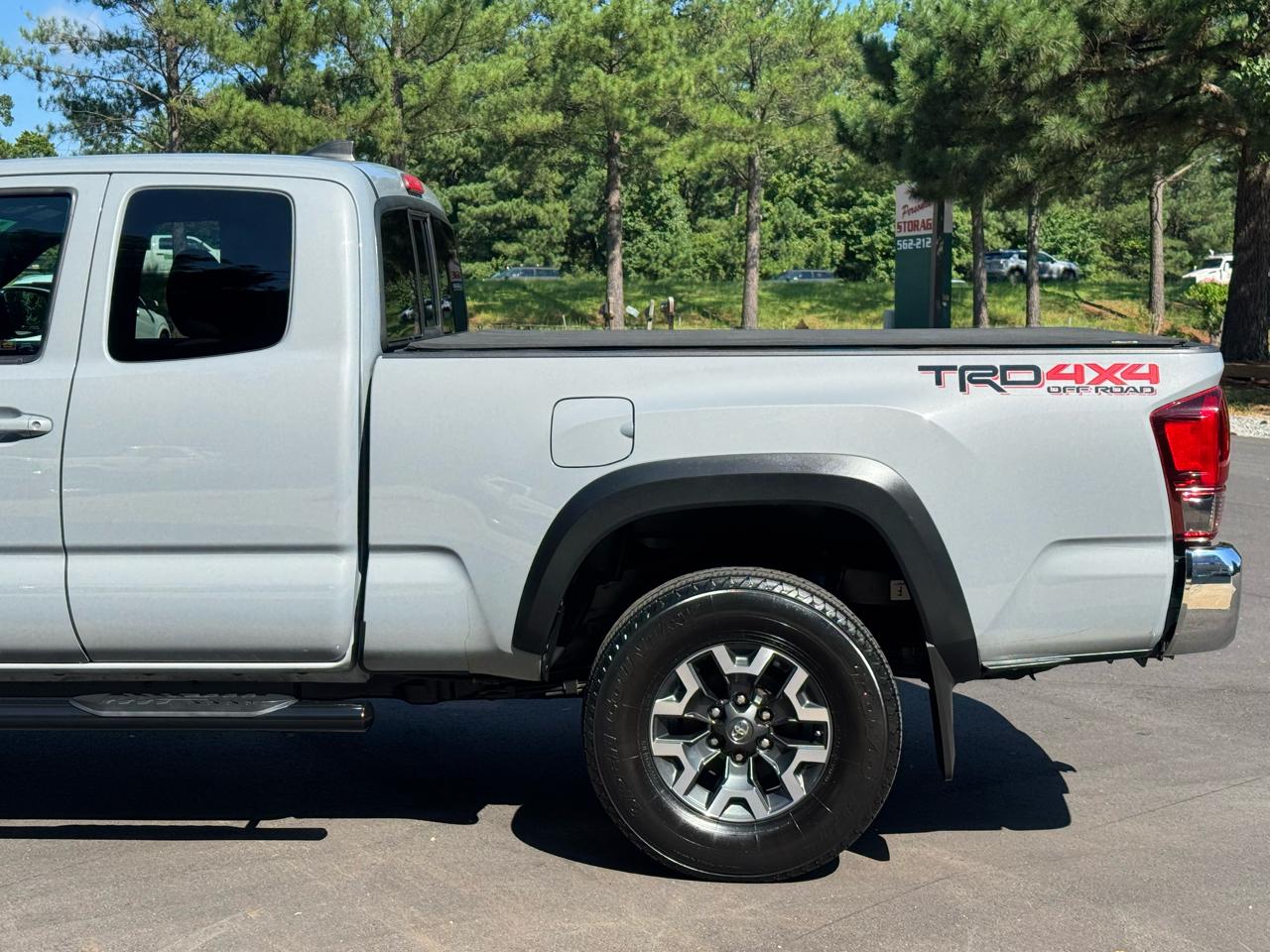 Toyota Tacoma 4WD Access Cab V6 AT TRD Off Road (Natl) 2018