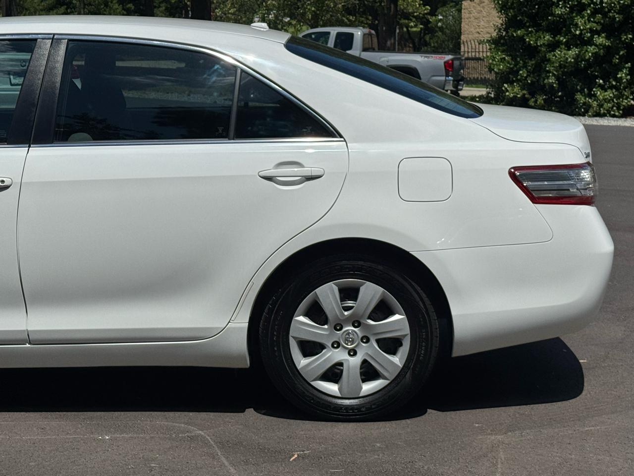 Toyota Camry Hybrid 4dr Sdn (Natl) 2011