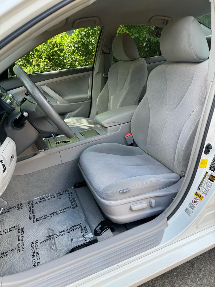Toyota Camry Hybrid 4dr Sdn (Natl) 2011