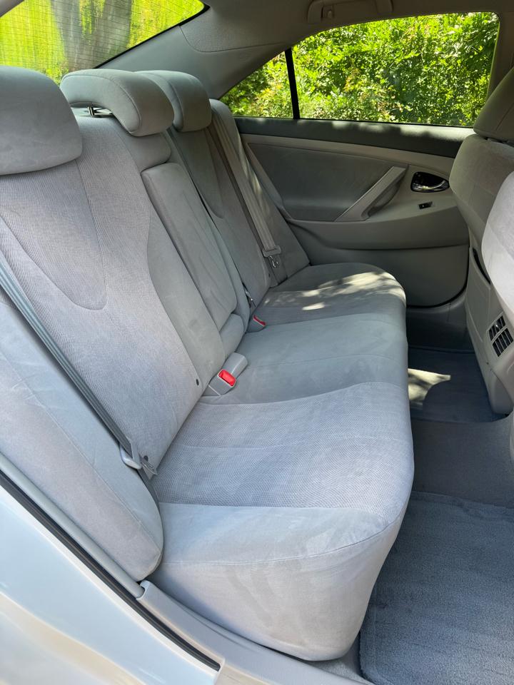 Toyota Camry Hybrid 4dr Sdn (Natl) 2011