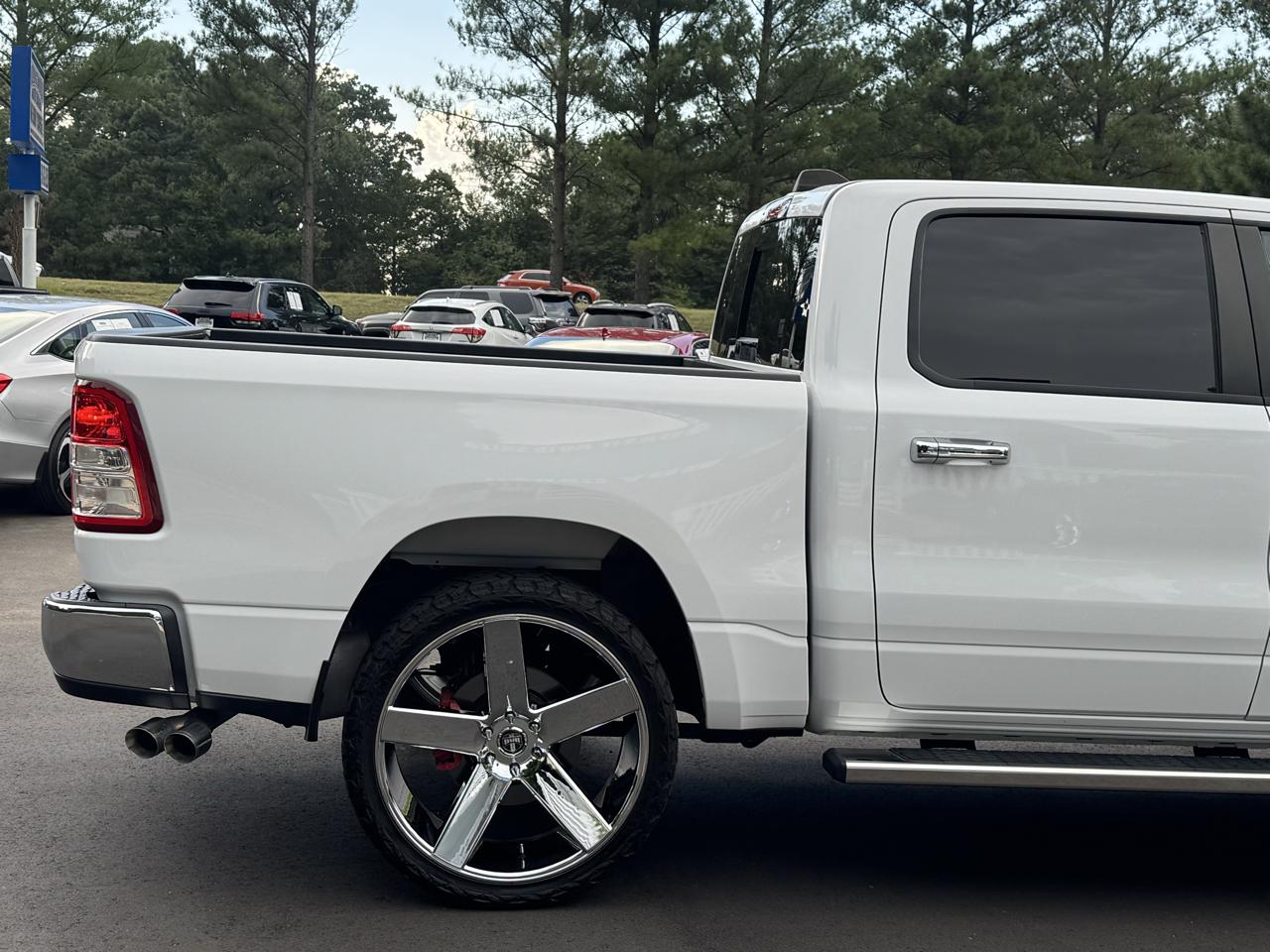 RAM 1500 Big Horn 4x2 Crew Cab 5'7" Box 2023
