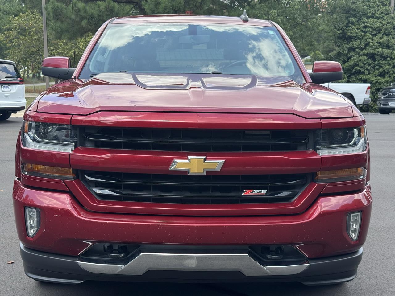 Chevrolet Silverado 1500 4WD Crew Cab 143.5" LT w/2LT 2018