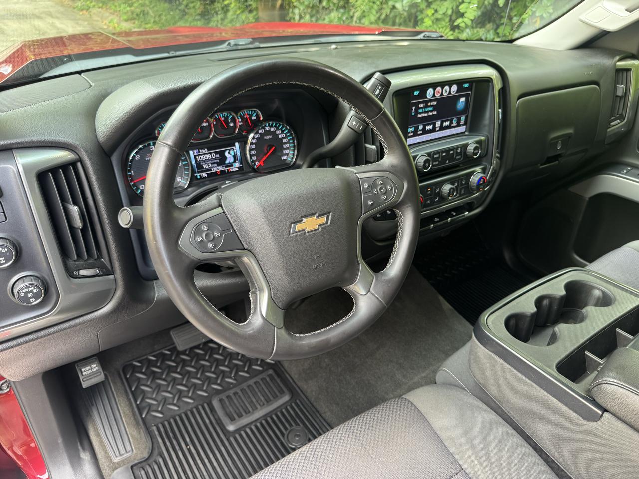 Chevrolet Silverado 1500 4WD Crew Cab 143.5" LT w/2LT 2018