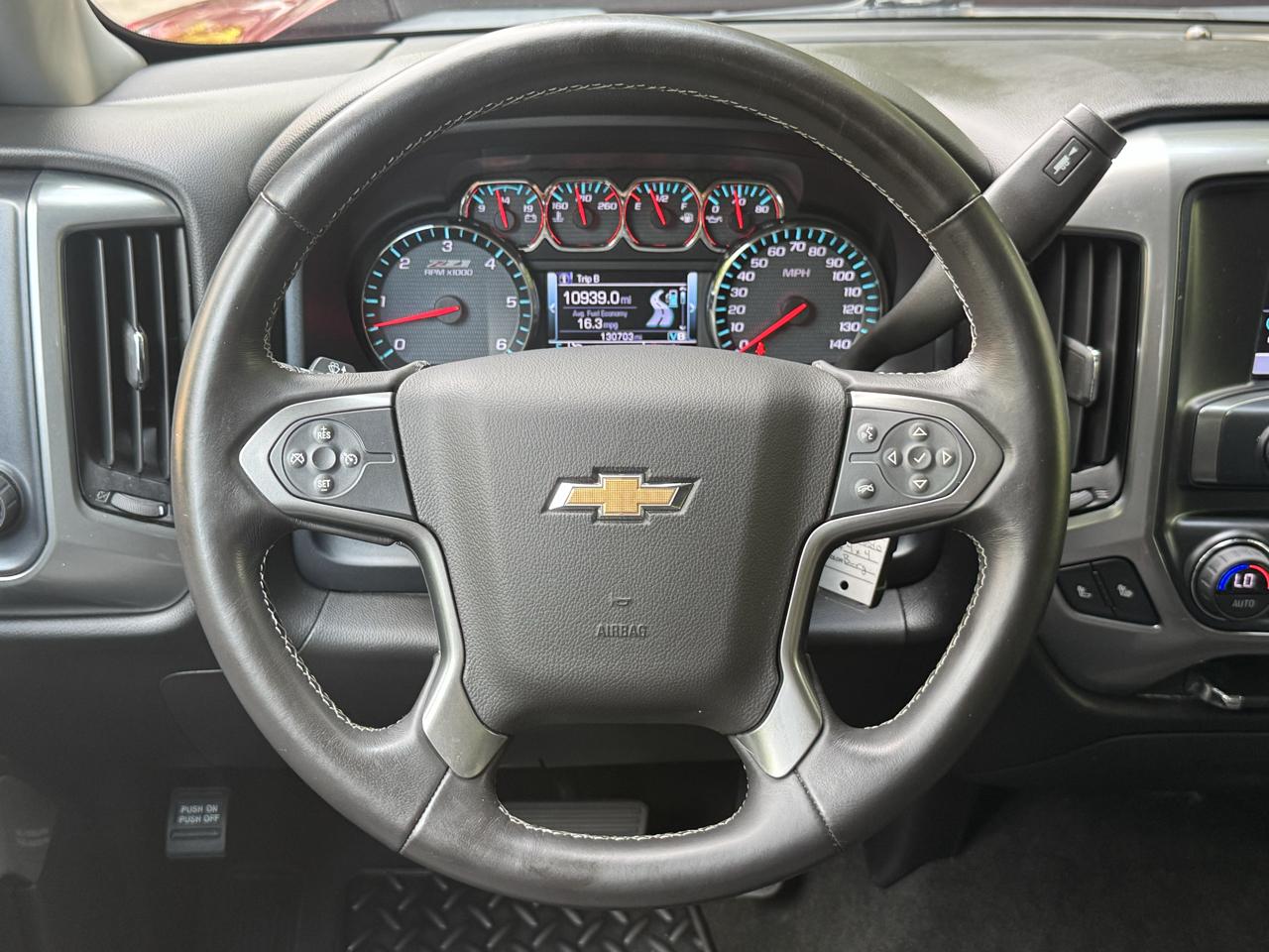 Chevrolet Silverado 1500 4WD Crew Cab 143.5" LT w/2LT 2018