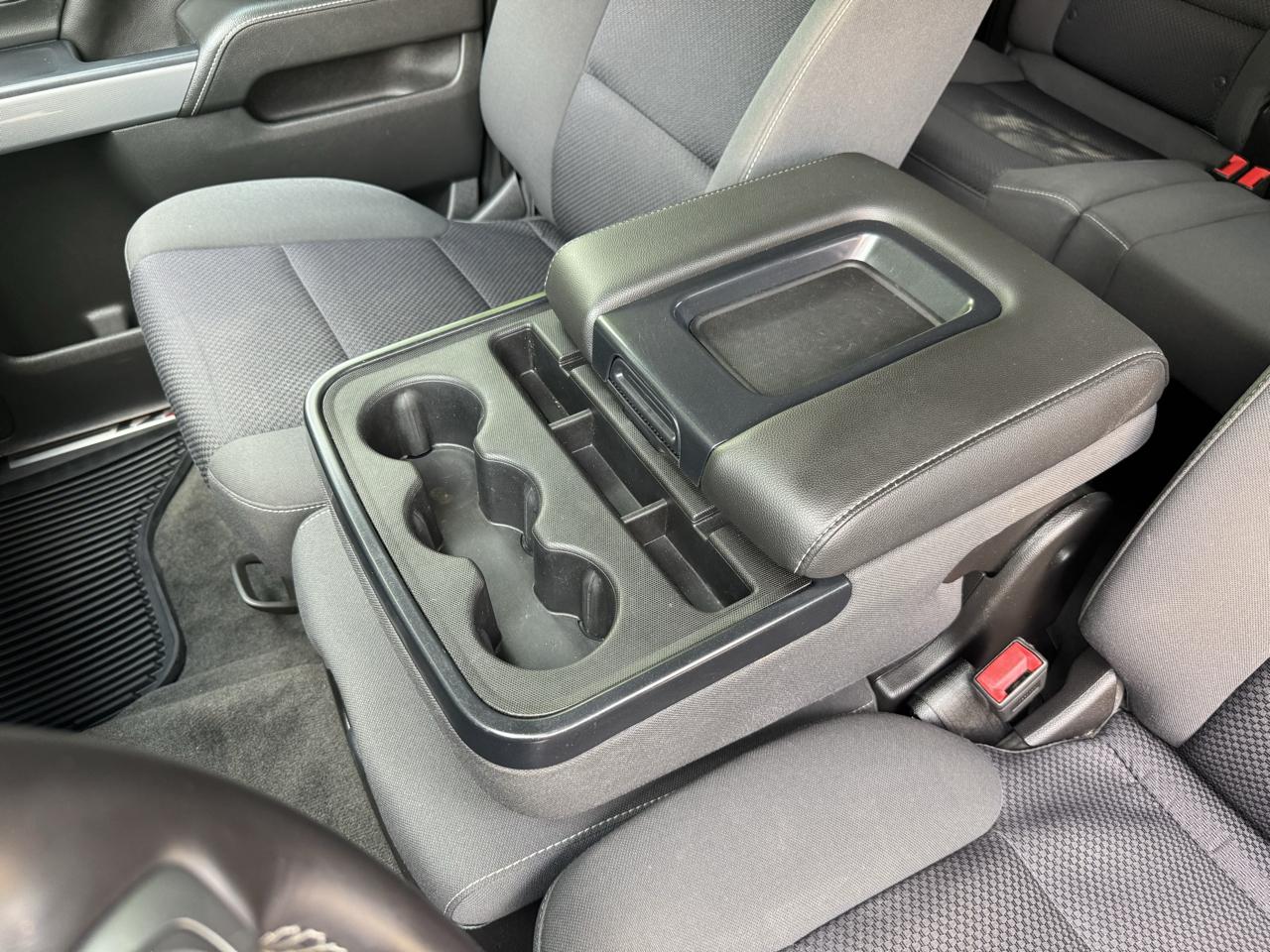 Chevrolet Silverado 1500 4WD Crew Cab 143.5" LT w/2LT 2018