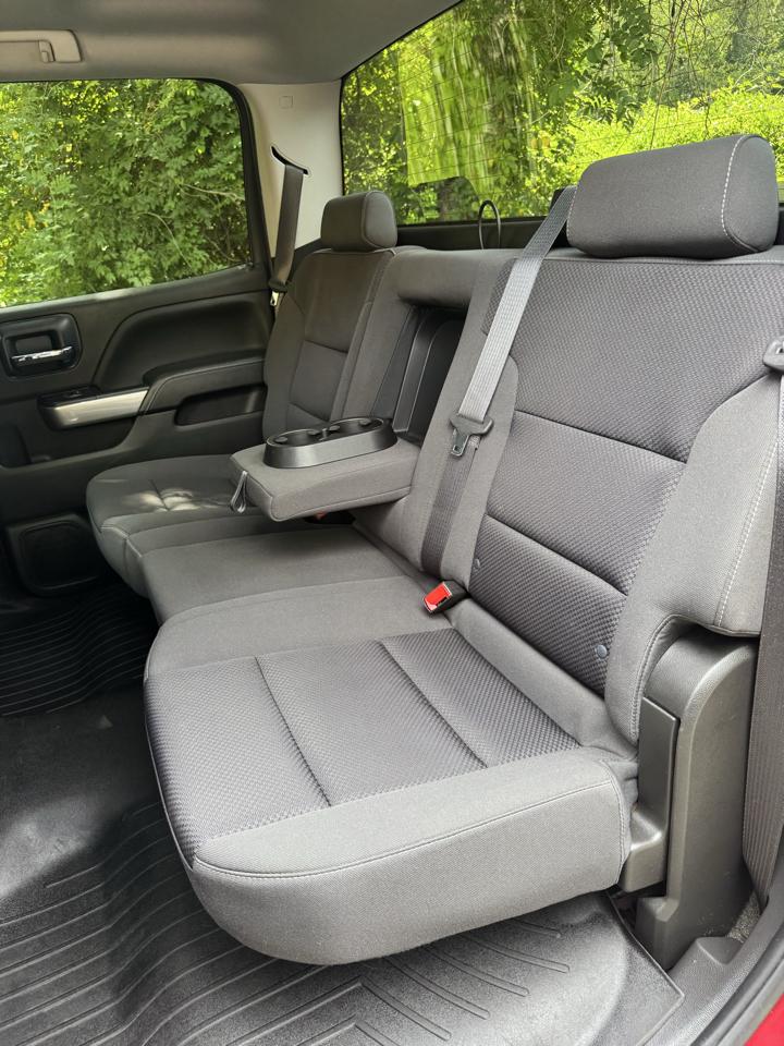 Chevrolet Silverado 1500 4WD Crew Cab 143.5" LT w/2LT 2018