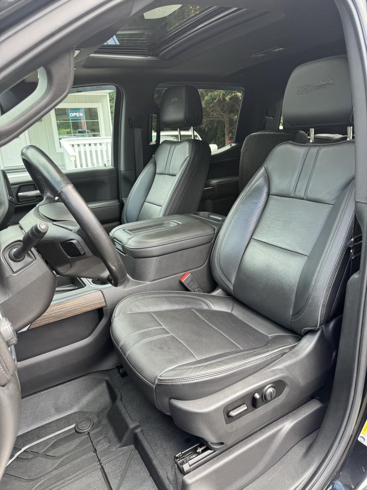 Chevrolet Silverado 1500 4WD Crew Cab 147" High Country 2020