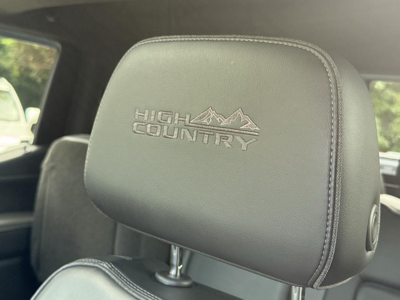 Chevrolet Silverado 1500 4WD Crew Cab 147" High Country 2020