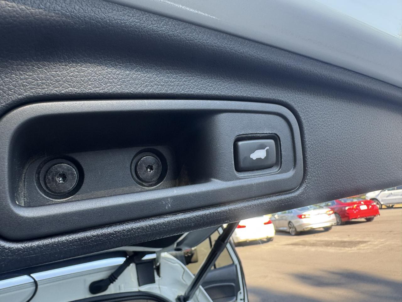 Honda Pilot 2WD 4dr Touring w/RES & Navi 2016