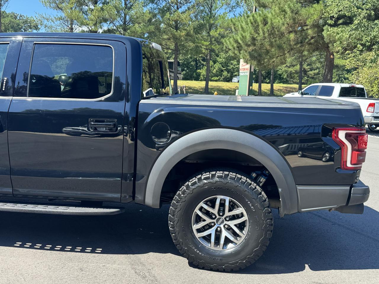 Ford F-150 Raptor SuperCrew 4WD 2018