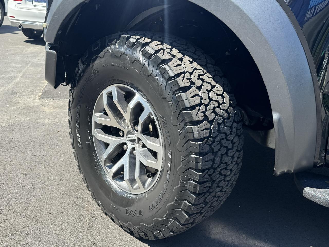 Ford F-150 Raptor SuperCrew 4WD 2018