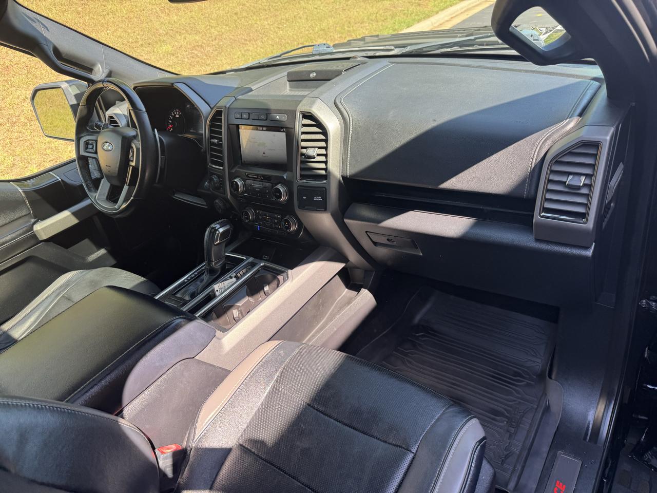 Ford F-150 Raptor SuperCrew 4WD 2018