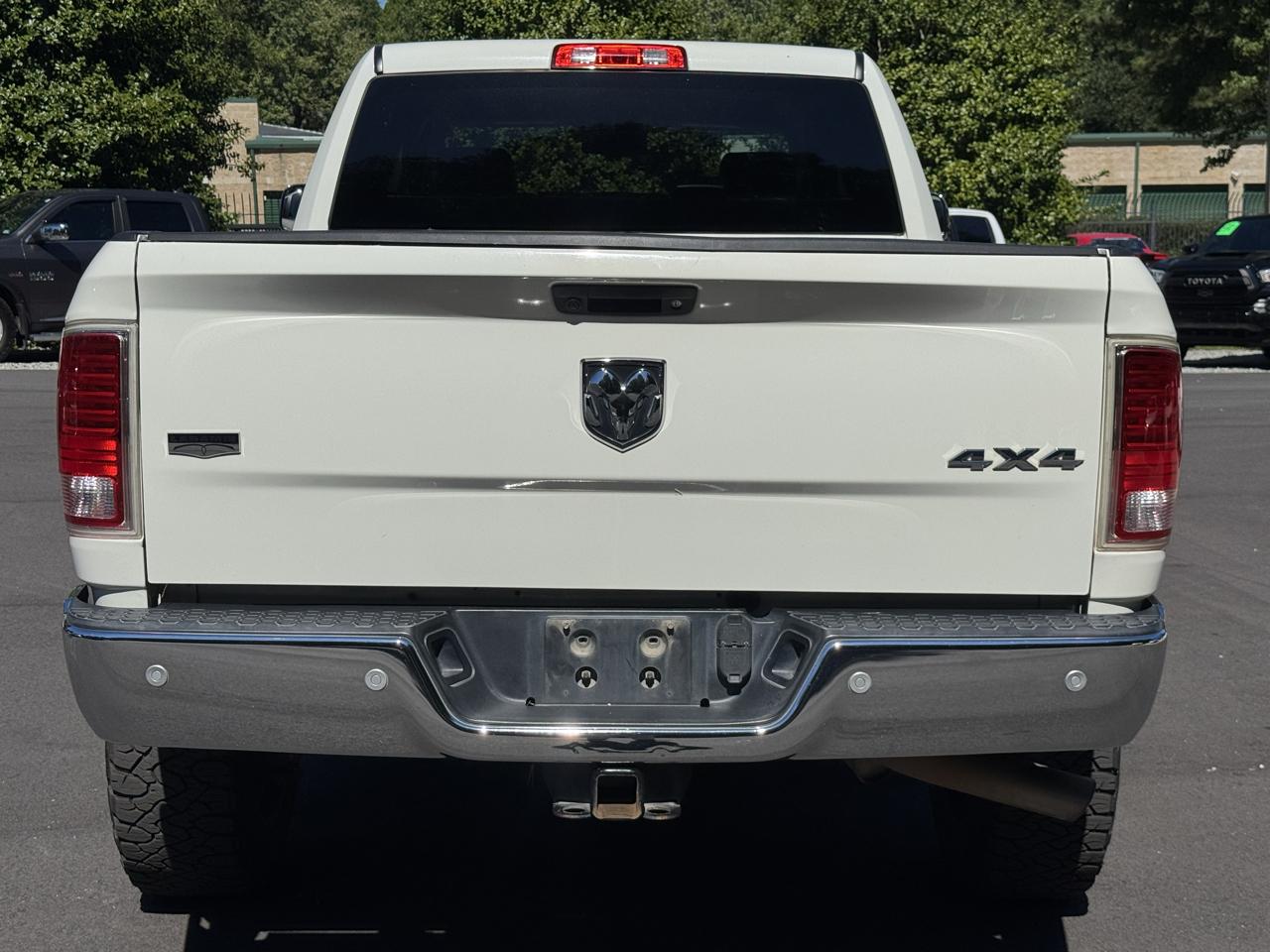 RAM 2500 Laramie 4x4 Mega Cab 6'4" Box 2018