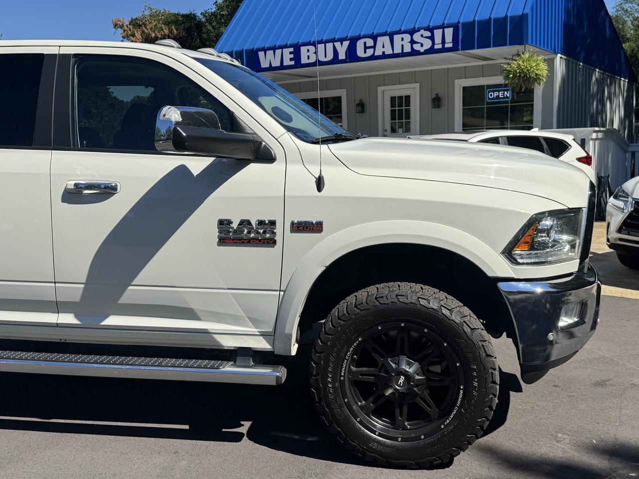 RAM 2500 Laramie 4x4 Mega Cab 6'4" Box 2018