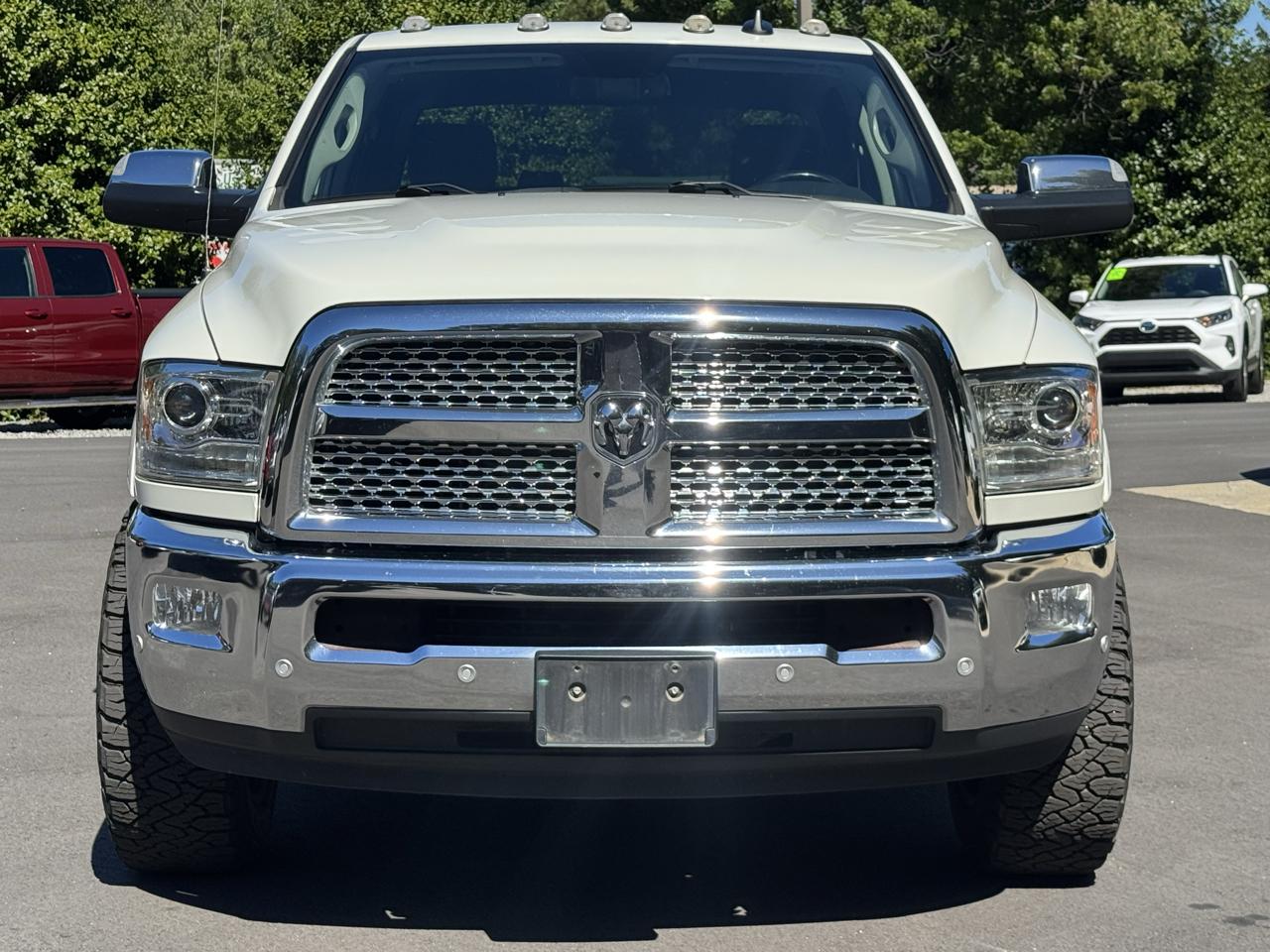 RAM 2500 Laramie 4x4 Mega Cab 6'4" Box 2018